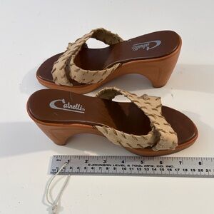 Women's Tan Wedge Sandals size 6 Sl005